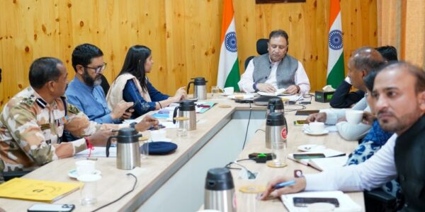 Chief Secretary reviews progress of Vibrant Village Programme projects in Ladakh