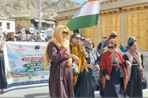 Women Begin Sit-in Protest Against Liquor Policy in Ladakh, Demand Complete Ban